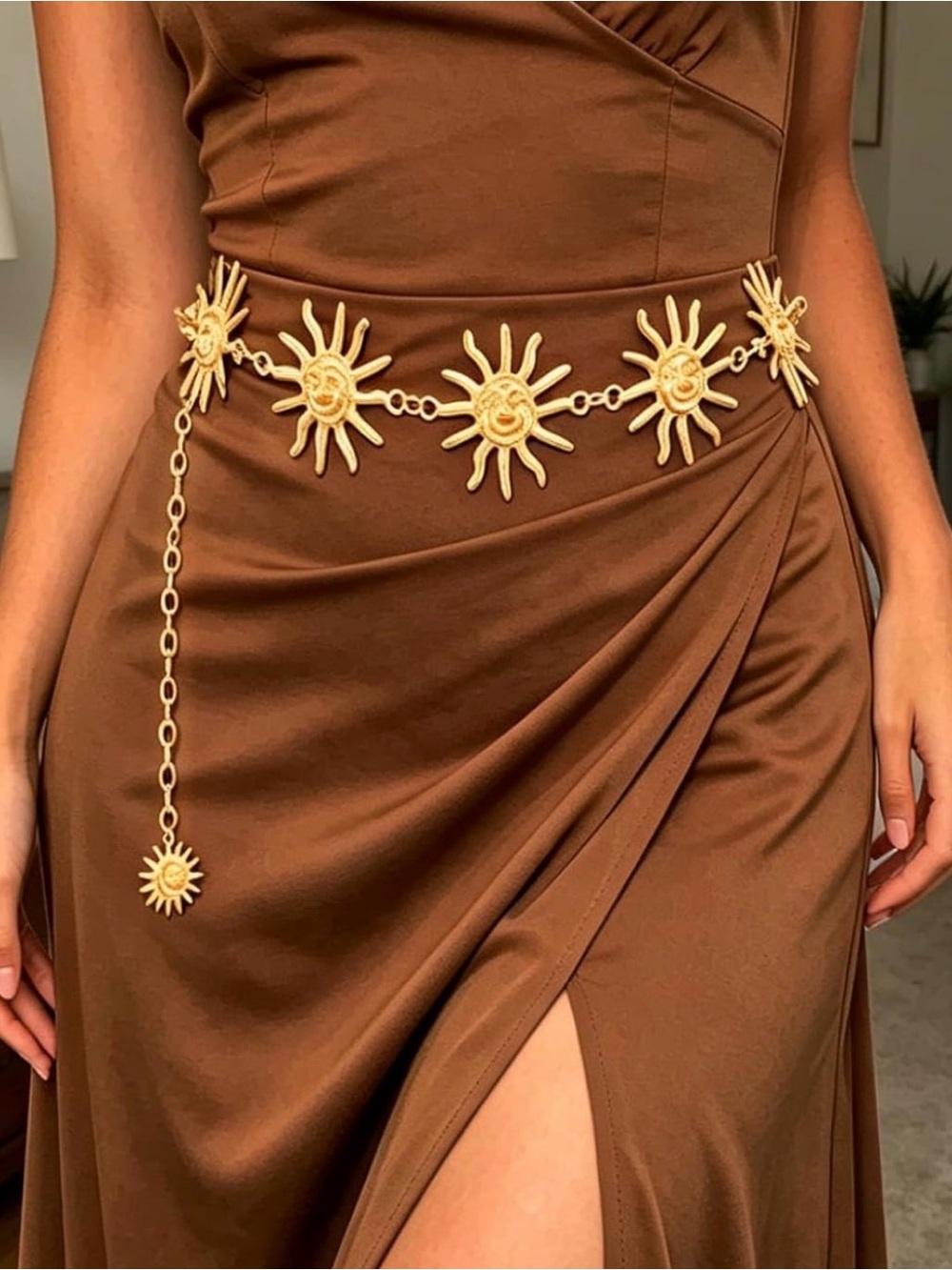 Gold Sun Medallion Chain Belt - Picture 2 of 4